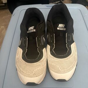 Nike Pegasus 30 Men Size 11.5
